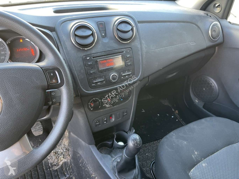 عربة نفعية Dacia