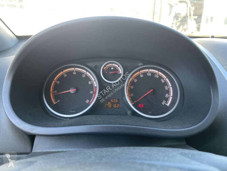 Véhicule utilitaire Opel