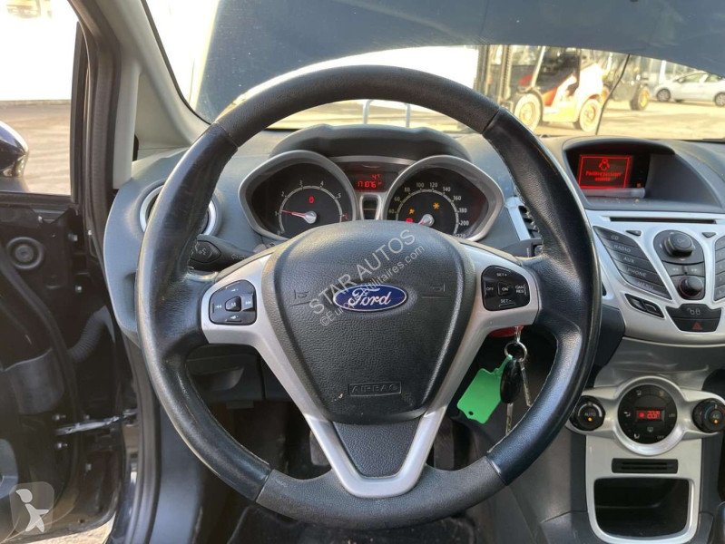 Véhicule utilitaire Ford