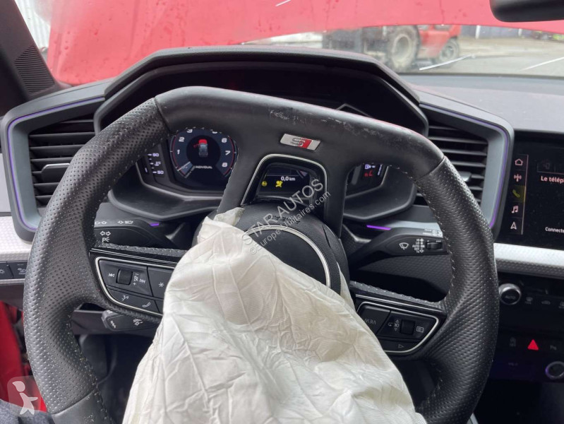 عربة نفعية Audi