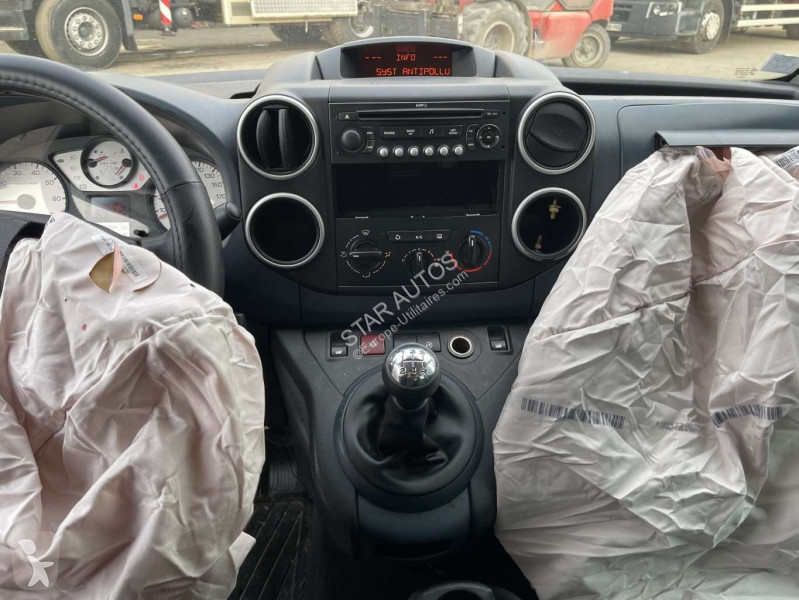 عربة نفعية Peugeot