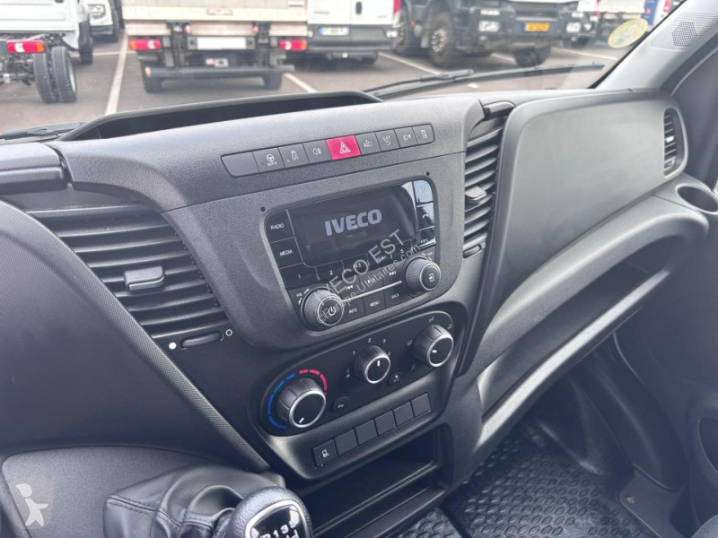 Véhicule utilitaire Iveco CCb 35 C16 - 3 litres...