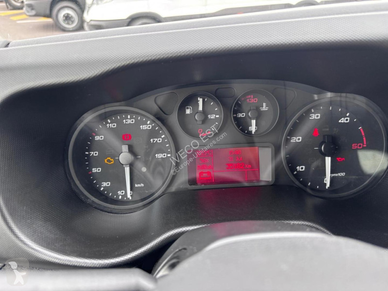 Véhicule utilitaire Iveco CCb 35C16 - 3.0L -...