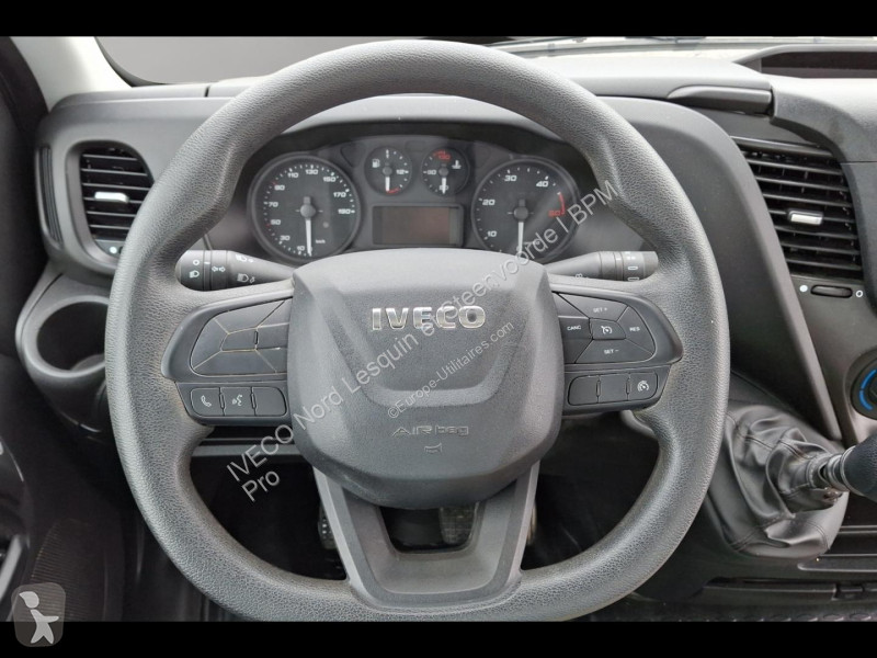 Véhicule utilitaire Iveco CCb 35C16H...