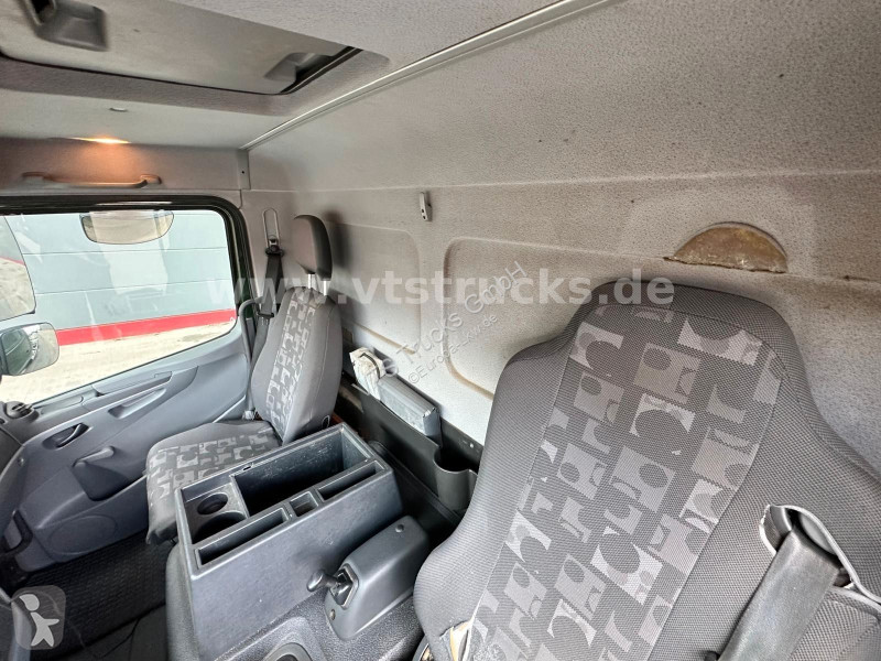 Mercedes 822 L Fahrgestell Transporter