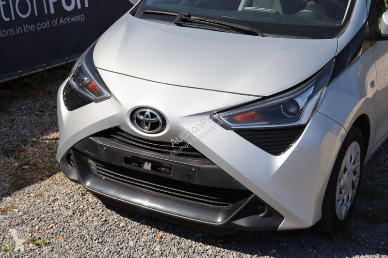 Autoutilitară Toyota