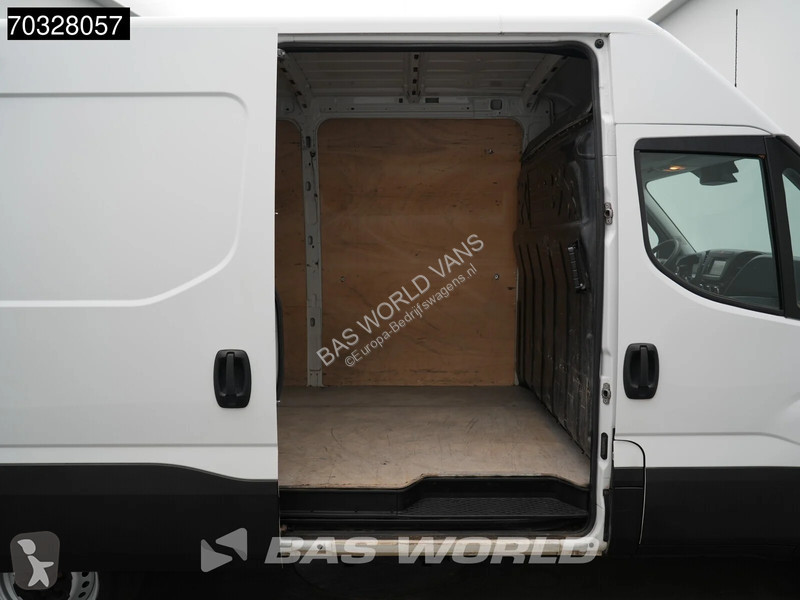 Nyttofordon Iveco 35S18 3.0L Automaat L2H2 3,5t...