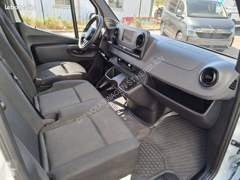 عربة نفعية Mercedes SPRINTER FGN 514 CDI 43...