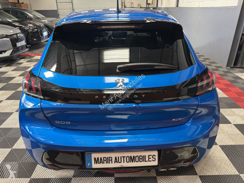 Samochód dostawczy Peugeot 208
