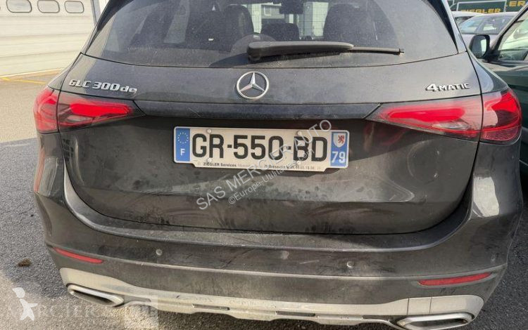 عربة نفعية Mercedes