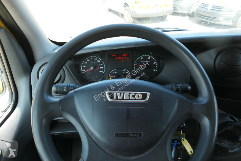Furgoneta Iveco Daily 35 S11 C30C AUTOMATIK...
