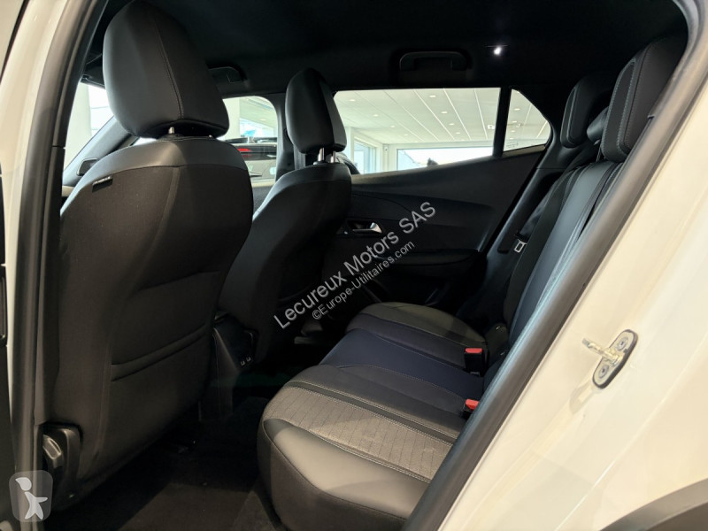 عربة نفعية Peugeot (2) PureTech 130 S&S EAT8...