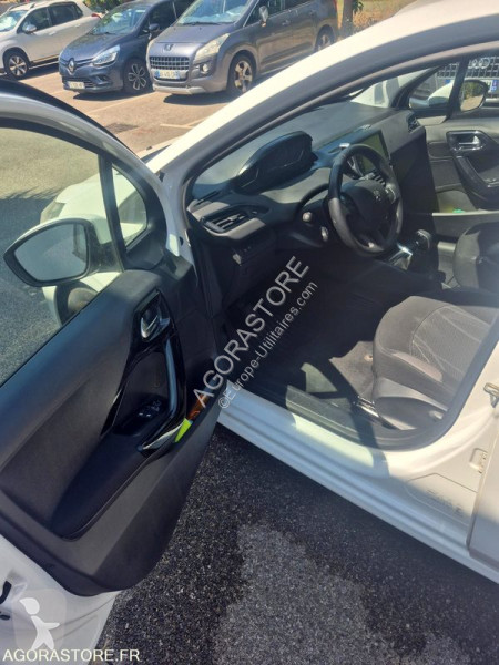 Nyttofordon Peugeot 208