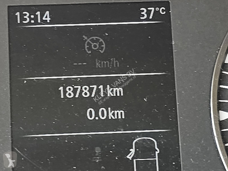 عربة نفعية Renault 2.3 DCI 150 L3H2