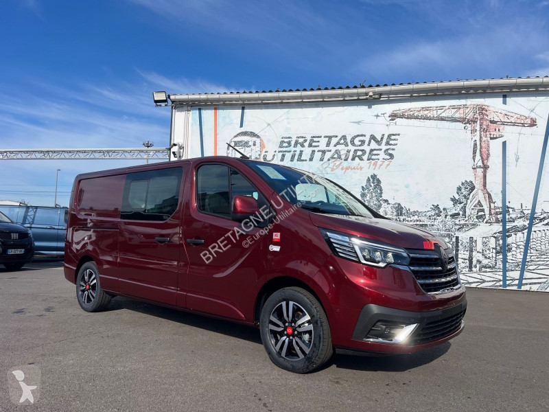 Furgoneta Renault TRAFIC III FG NEUF: CARMIN 5...