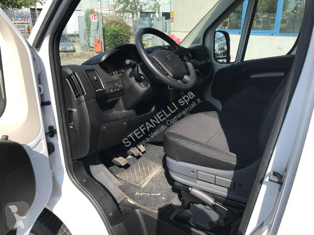 عربة نفعية Citroën Jumper 33 L2H2 2.2 bluehdi...