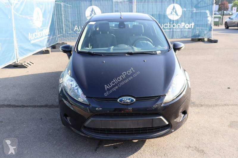 عربة نفعية Ford