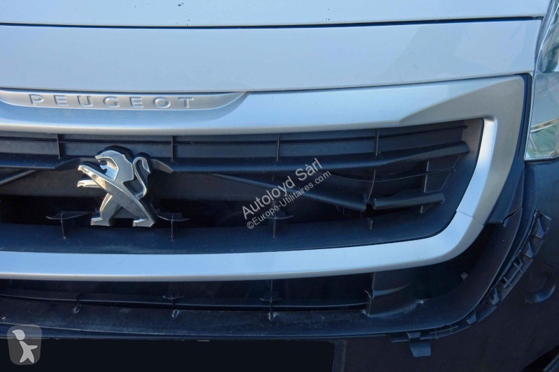 Véhicule utilitaire Peugeot PARTNER 1,6 HDI 99