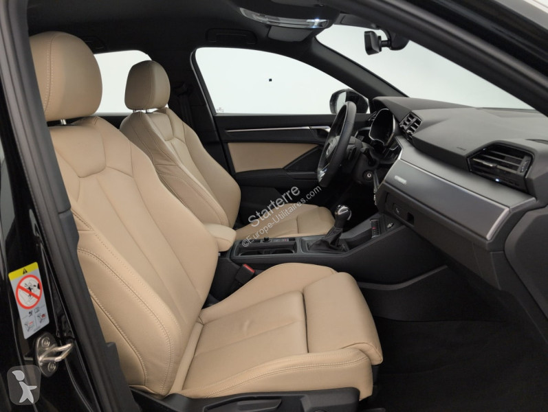 Véhicule utilitaire Audi Q3
