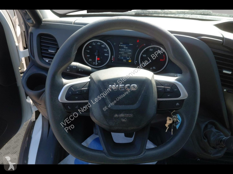 Véhicule utilitaire Iveco CCb 35C16H3.0...