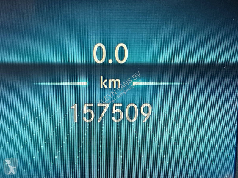 Užitkové vozidlo Mercedes 315 L2H2 LED Mbux10 AC!