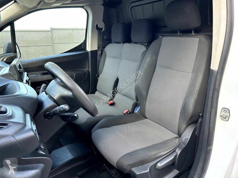 Furgoneta Peugeot Standard 1000KG Bluehdi 100...