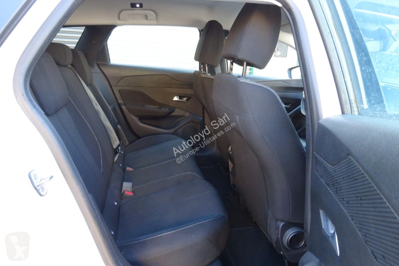 عربة نفعية Peugeot BREAK 1,5 HDI 131
