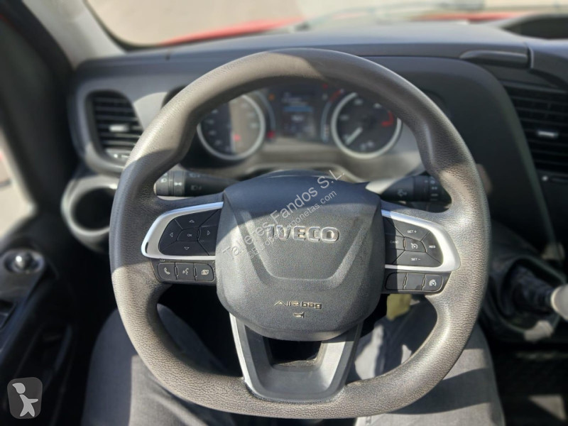 Furgoneta Iveco  35C12 CAJA BASCULANTE