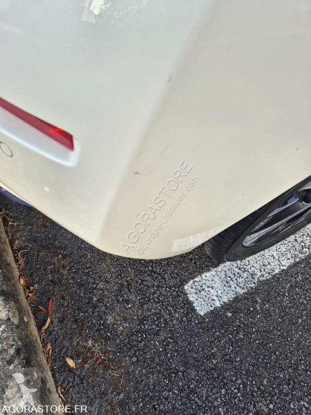Samochód dostawczy Nissan LEAF