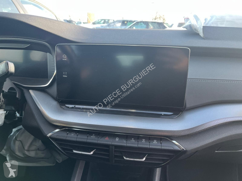 عربة نفعية Skoda 2.0 TDi 150 Ambition / GQ812