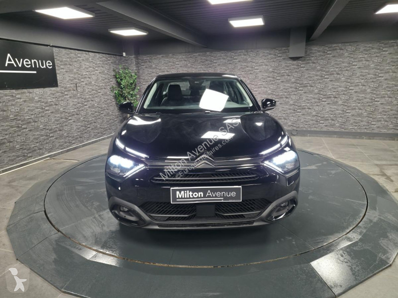 Véhicule utilitaire Citroën C4 X ë-136  E-Séries
