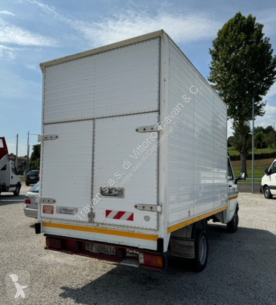 عربة نفعية Iveco 35-10  DIRECT IGNITION A...