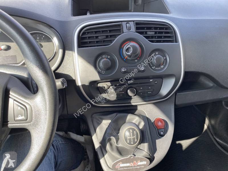 عربة نفعية Renault