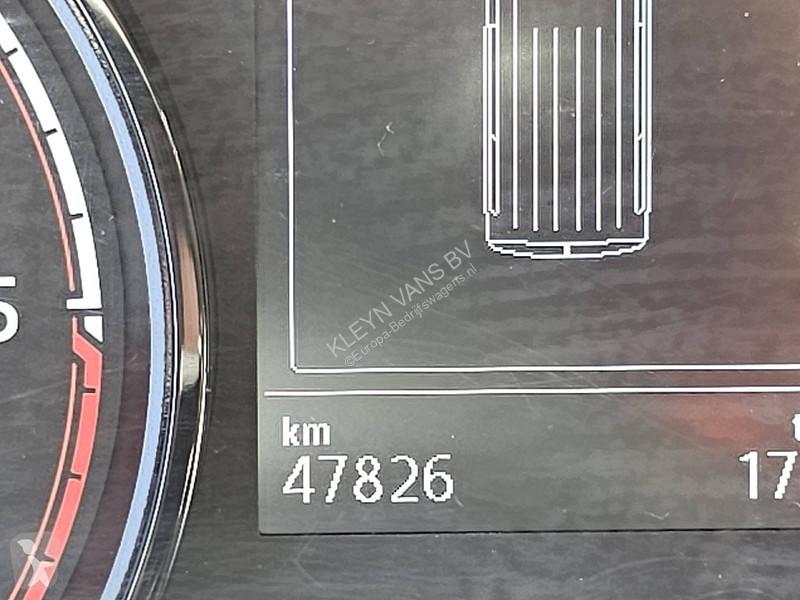 Furgoneta Volkswagen 2.0 TDI T6.1 L2H1 Automaat!