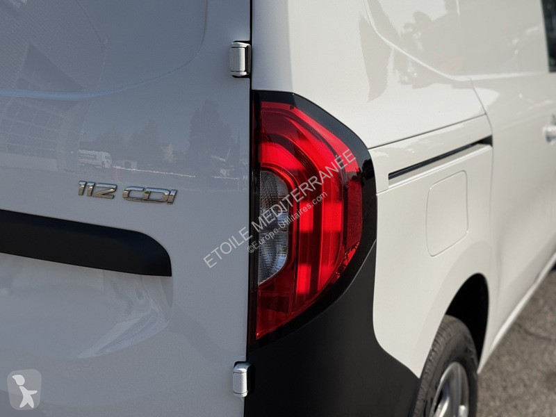 Mercedes  van