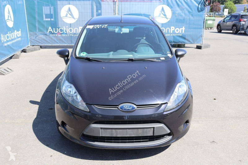 عربة نفعية Ford