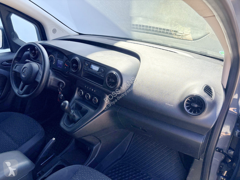 Furgoneta Mercedes 112 CDI 116PK L1 Airco...