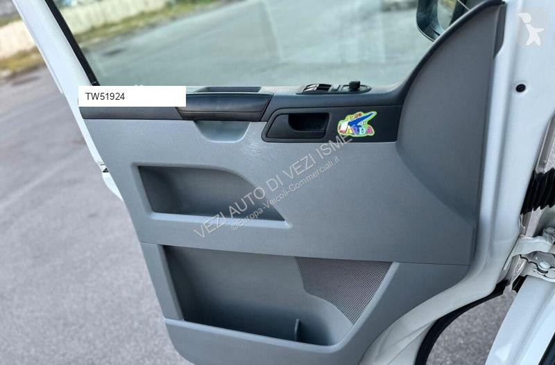 عربة نفعية Volkswagen