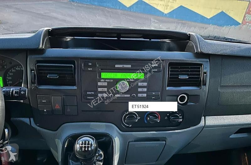 Samochód dostawczy Ford