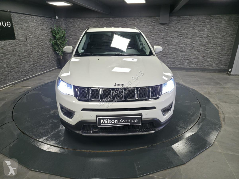 Véhicule utilitaire Jeep 1.3 GSE T4 130 4x2...