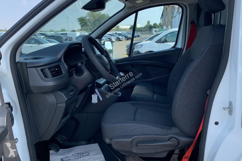 Véhicule utilitaire Renault  TRAFIC FOURGON