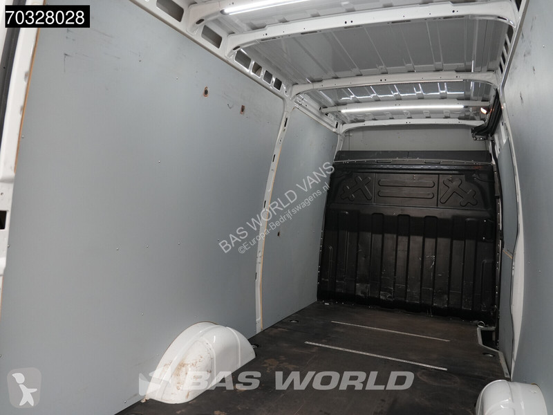 Bedrijfswagen Iveco 35S18 3.0L Automaat L2H2...