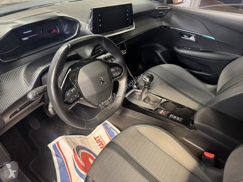 Véhicule utilitaire Peugeot 208