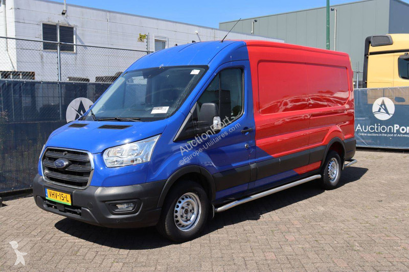Véhicule utilitaire Ford