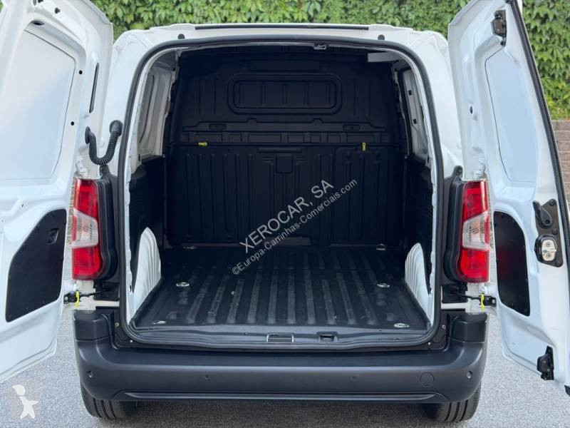 Véhicule utilitaire Opel 1.5 CDTi 100HP 3L