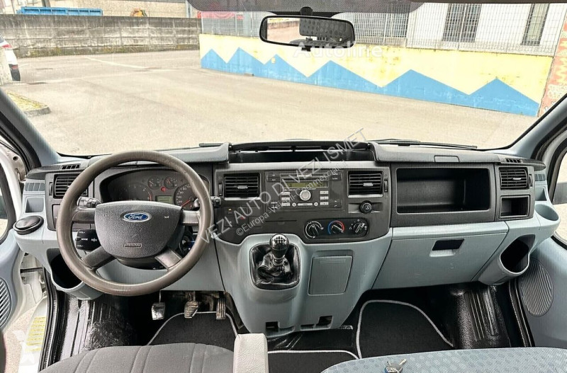 Véhicule utilitaire Ford 2.2
