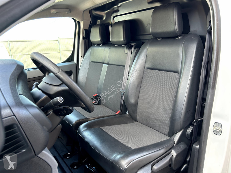 Véhicule utilitaire Citroën M Bluehdi 120...