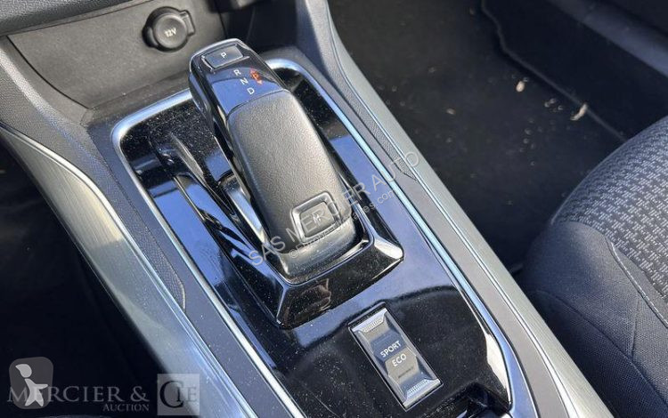 Véhicule utilitaire Peugeot
