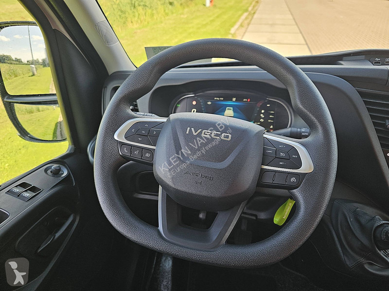 Véhicule utilitaire Iveco 35C16 Bakwagen 3.0Ltr...