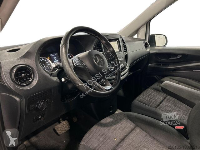 Véhicule utilitaire Mercedes III 114 - vito 114...